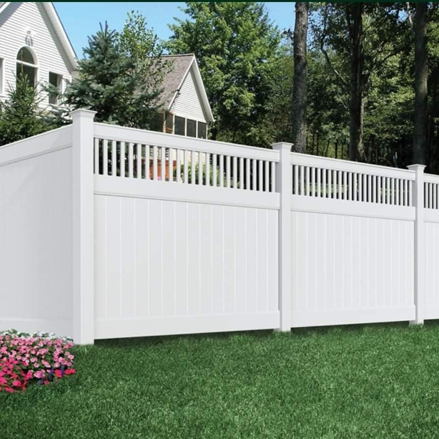 Vinyl juniper fencing